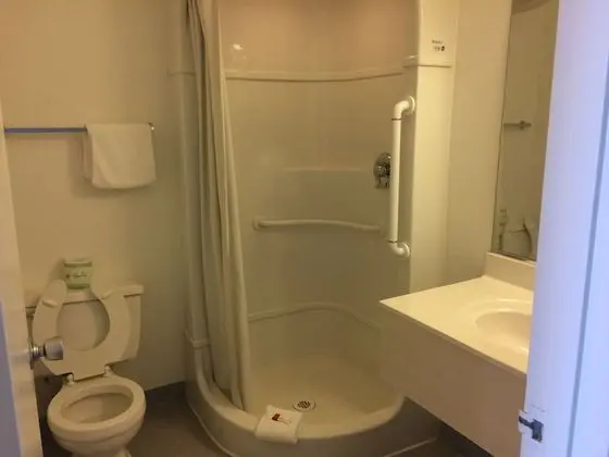 Oda, 2 Çift Kişilik Yatak, Sigara İçilmez