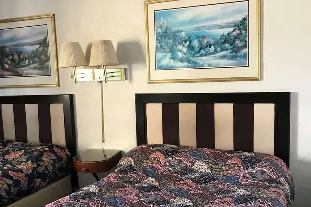 Oda, 2 Çift Kişilik Yatak, Sigara İçilmez