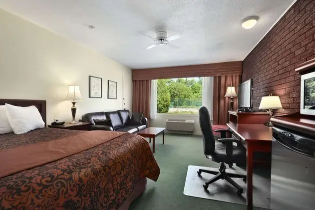Süit, 1 Büyük (Queen) Boy Yatak, Sigara İçilmez (One-Bedroom)