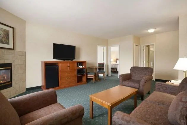 Süit, Birden Çok Yatak, Sigara İçilmez (Two-Bedroom)
