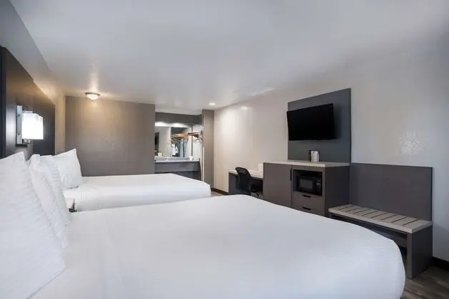 Standard Oda, 2 Büyük (Queen) Boy Yatak, Sigara İçilmez, Buzdolabı ve Mikrodalga