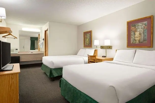 Oda, 2 Çift Kişilik Yatak, Sigara İçilmez