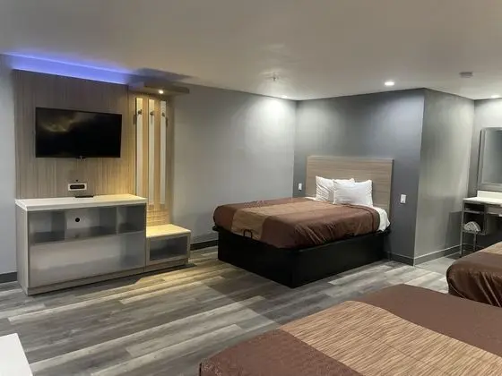 Oda, Sigara İçilmez (3 Queen Beds)