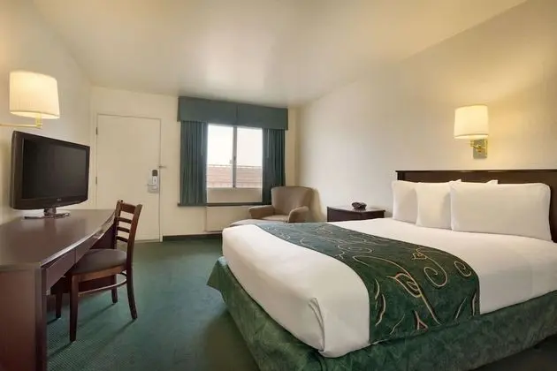 Oda, 1 Büyük (Queen) Boy Yatak, Sigara İçilmez (Second Floor)