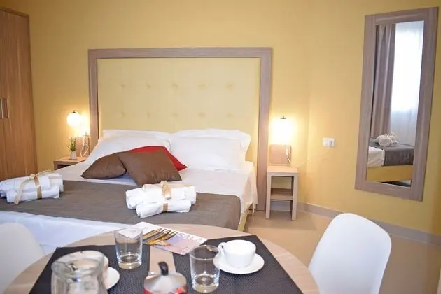 Standard Tek Büyük veya İki Ayrı Yataklı Oda, Şehir Manzaralı