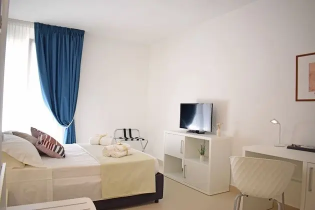 Standard Tek Büyük veya İki Ayrı Yataklı Oda, Şehir Manzaralı