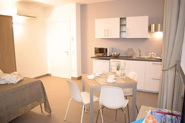 Superior Apart Daire, Avlu Manzaralı