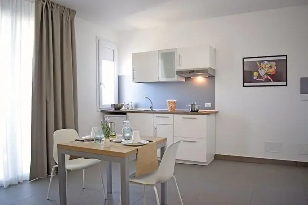 Superior Apart Daire, Avlu Manzaralı