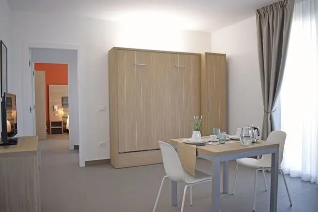 Superior Apart Daire, Avlu Manzaralı
