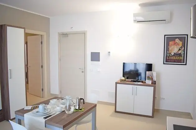 Superior Apart Daire, Avlu Manzaralı