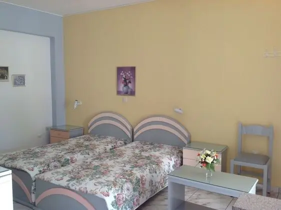 Stüdyo, Kısmi Deniz Manzaralı