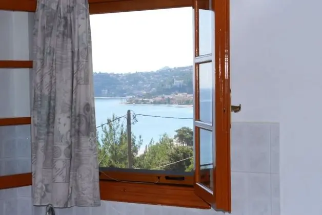 Stüdyo, Kısmi Deniz Manzaralı