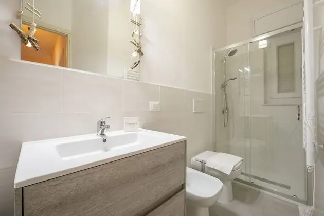 Family Apart Daire, Birden Çok Yatak, 2 Banyolu (Tre Balconi Sul Mare few meters sea)