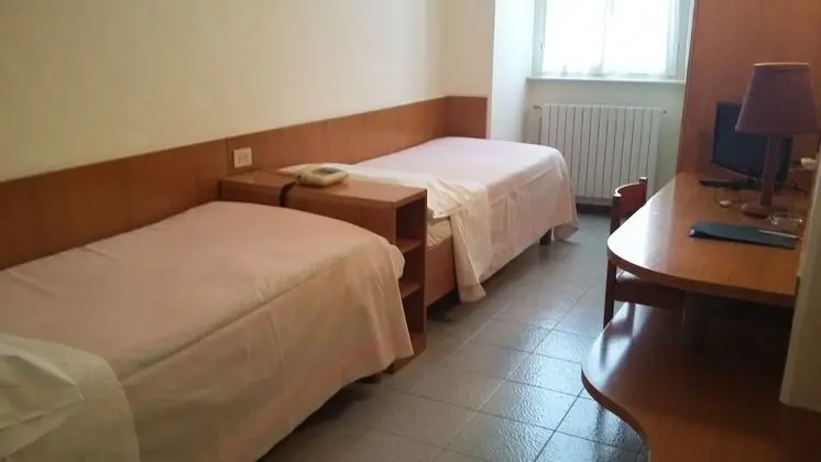 Tek Büyük veya İki Ayrı Yataklı Oda