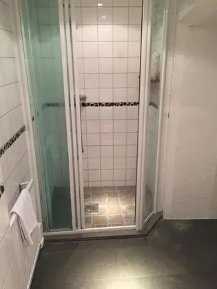 Ortak Ranzalı Oda, 1 Yatak Odası