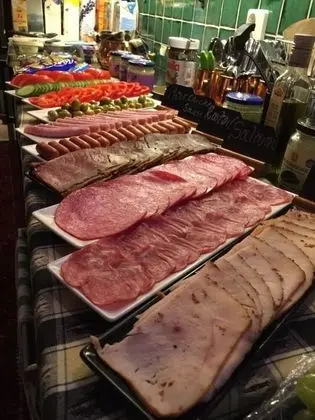 Ortak Ranzalı Oda, 1 Yatak Odası