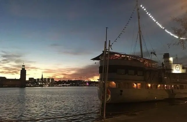 Ortak Ranzalı Oda, 1 Yatak Odası