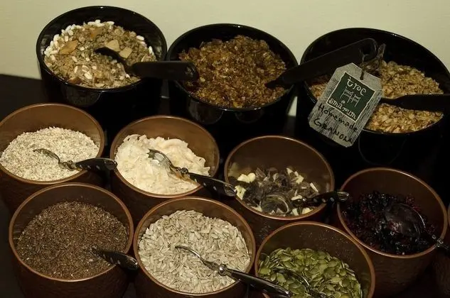 Ortak Ranzalı Oda, 1 Yatak Odası