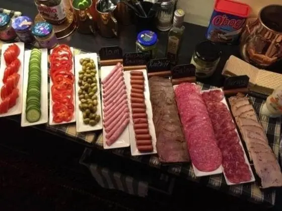 Ortak Ranzalı Oda, 1 Yatak Odası