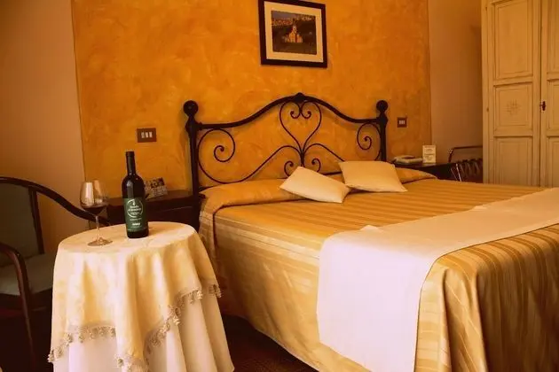 Comfort Tek Büyük Yataklı Oda