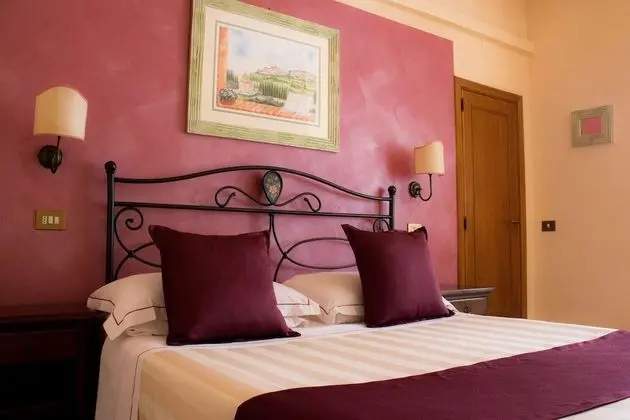 Comfort Tek Büyük Yataklı Oda