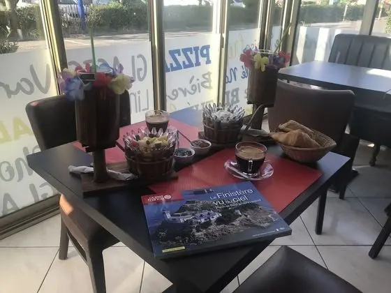 Superior Tek Büyük Yataklı Oda, Banyolu/Duşlu