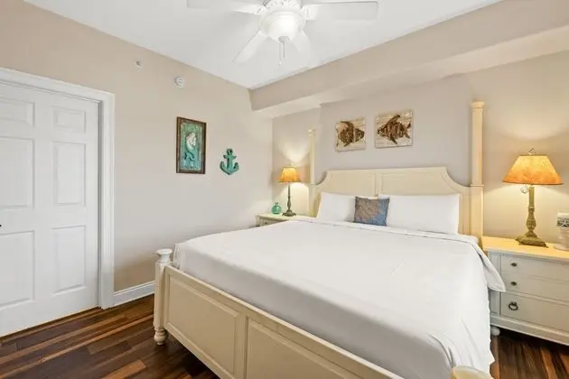 Treasure Island, 2 Bedroom, Gulf Front (1203)