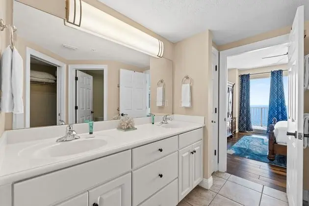 Treasure Island, 2 Bedroom, Gulf Front (1203)