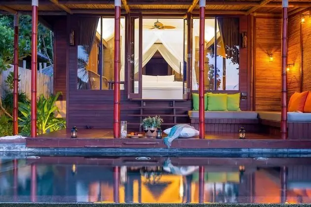 Beachfront Pool Villa