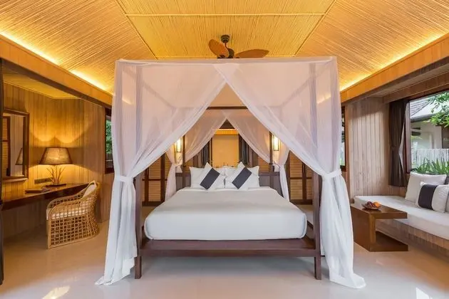 Beachfront Pool Villa