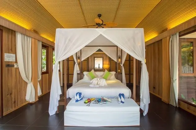 Beachfront Pool Villa