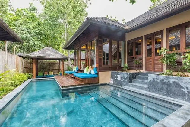 Beachfront Pool Villa