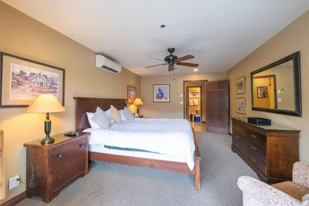 TMI 1 Bedroom (Bedding Varies and Not Guaranteed)