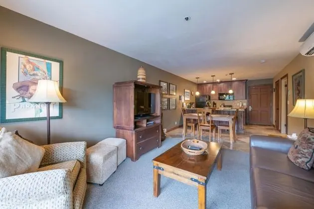 TMI 1 Bedroom (Bedding Varies and Not Guaranteed)