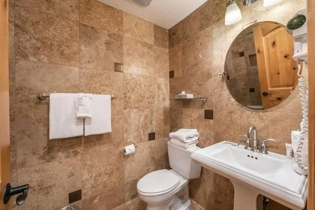 TMI 1 Bedroom (Bedding Varies and Not Guaranteed)
