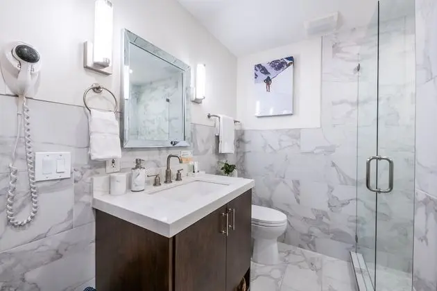 TMI Junior Suite