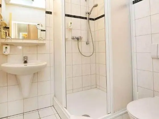 Basic Tek Büyük Yataklı Oda, 1 Büyük (Queen) Boy Yatak, Sigara İçilmez, Şehir Manzaralı