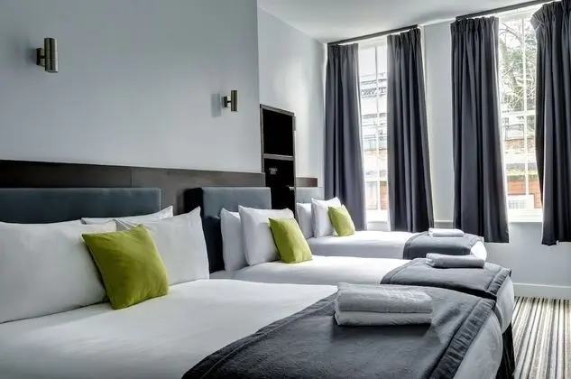 Basic Dört Kişilik Oda