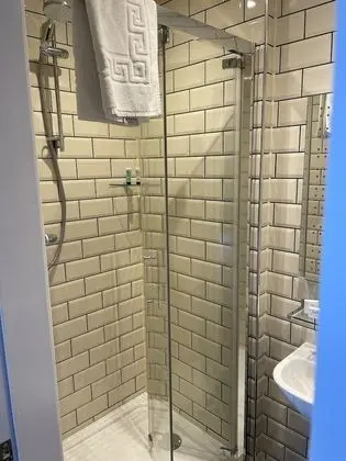 Standard Tek Büyük Yataklı Oda, Banyolu/Duşlu