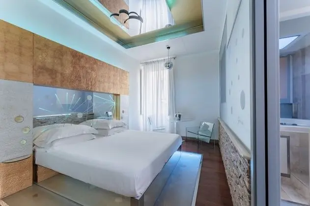 Junior Süit, 1 En Büyük (King) Boy Yatak, Küvet, Şehir Manzaralı