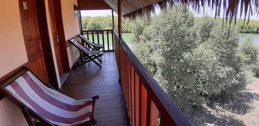 Standard Tek Büyük Yataklı Oda, 1 Çift Kişilik Yatak, Kanal Manzaralı