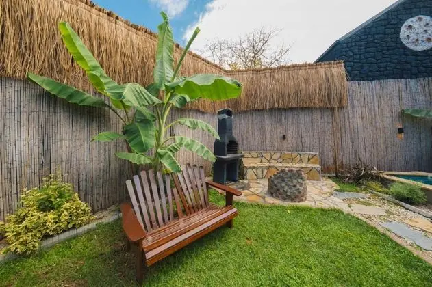 Bungalow, Havuz Manzaralı, Isıtmalı Özel Havuzlu