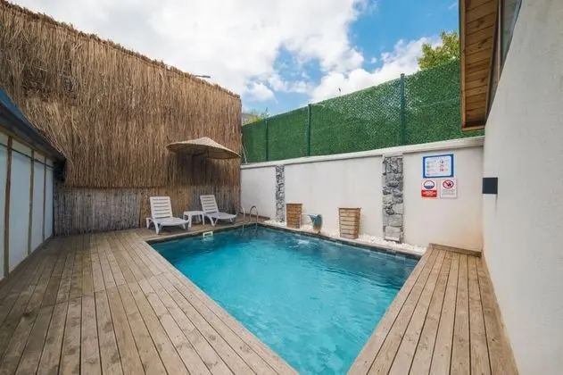 Bungalow, Havuz ve Bahçe Manzaralı, Isıtmalı Özel Havuzlu