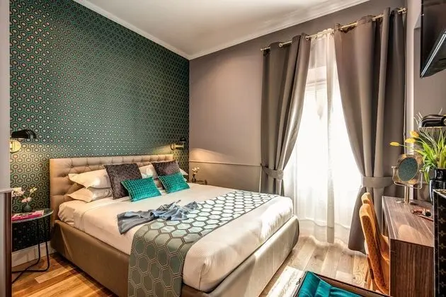 Deluxe Tek Büyük Yataklı Oda