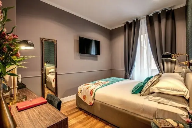 Deluxe Tek Büyük Yataklı Oda