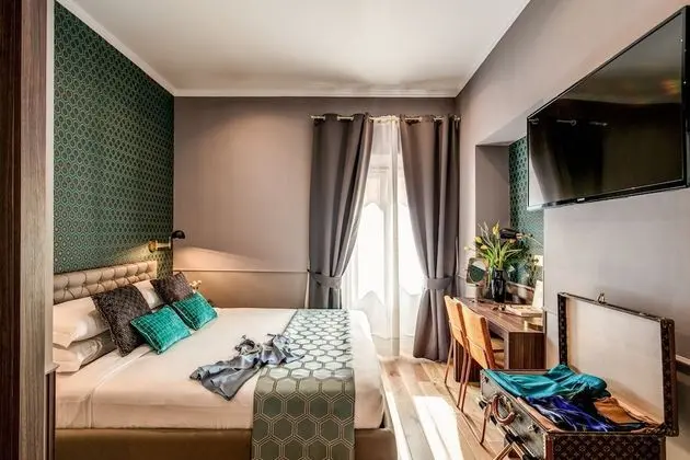 Deluxe Tek Büyük Yataklı Oda