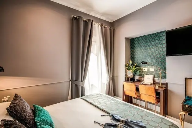 Deluxe Tek Büyük Yataklı Oda