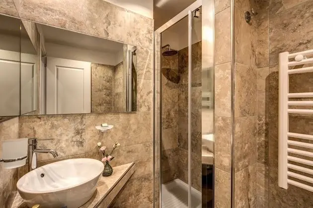 Superior Tek Büyük Yataklı Oda