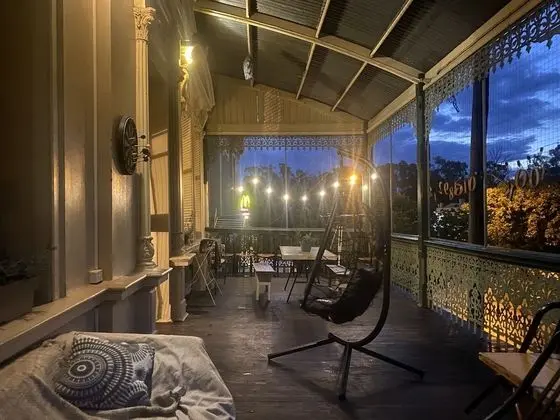 Classic Sıra Ev, 2 Yatak Odası, Balkon, Şehir Manzaralı