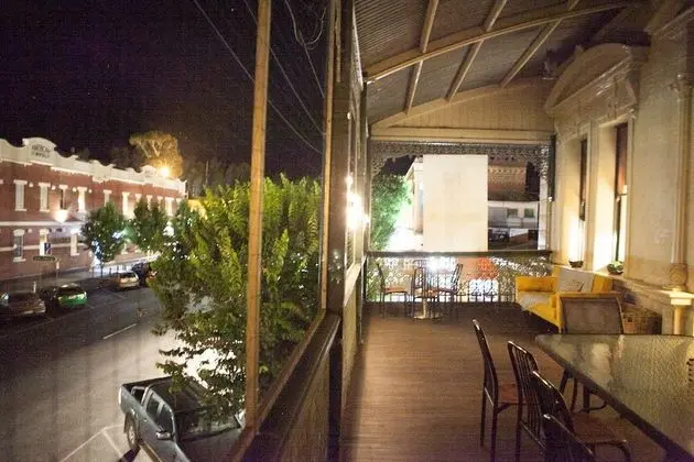 Classic Sıra Ev, 2 Yatak Odası, Balkon, Şehir Manzaralı